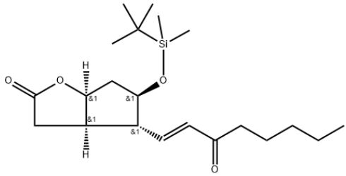 (3aR,4R,5R,6aS)-5-((tert-butyldimethylsilyl)oxy)-4-((E)-3-oxohex-1-en-1-yl)hexahydro-2H-cyclopenta[b]furan-2-one  